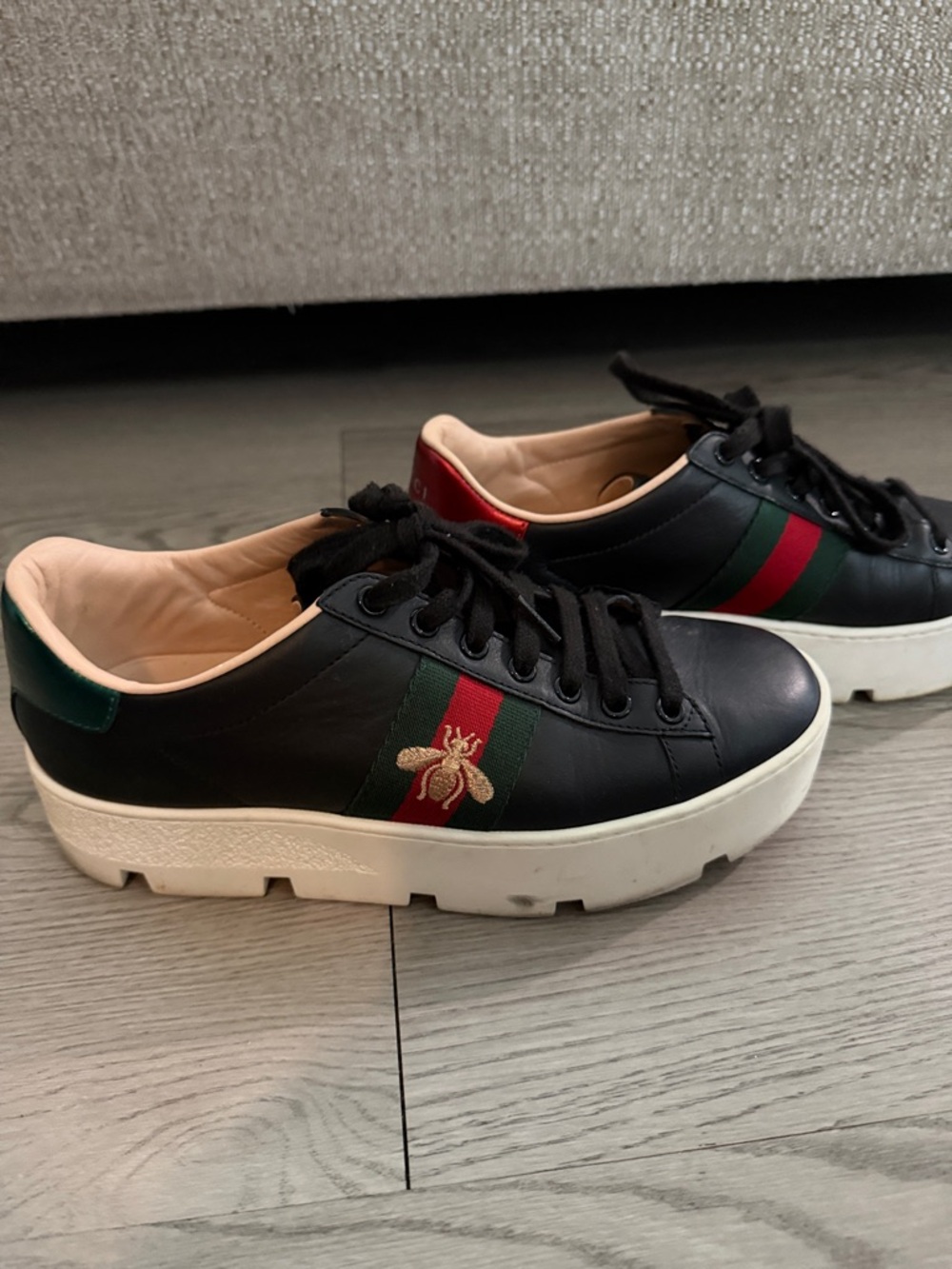 Gucci Black Leather Platform Sneakers with Green & Red Stripe and Bee Embroidery - Picture 2 of 4